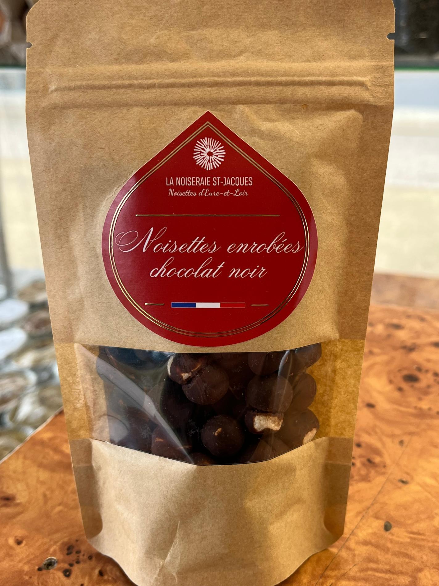 NOISETTES ENROBEES DE CHOCOLAT NOIR
